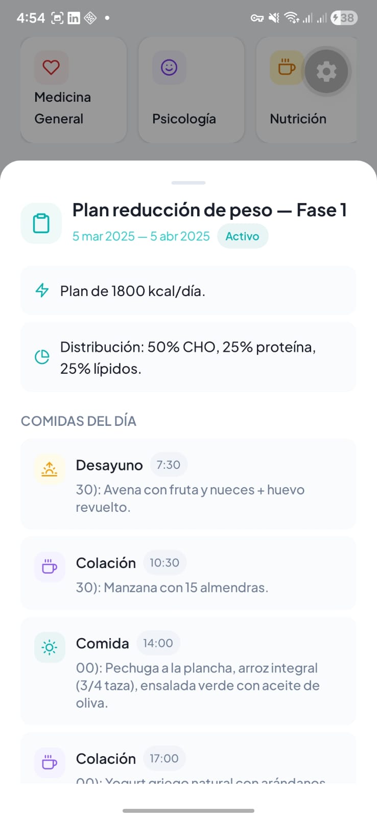 Detalle de un plan nutricional Fase 1 con desglose de calorías, macros y comidas del día
